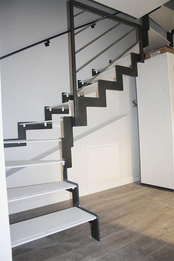 how much is the cost of a metal and wooden design stair