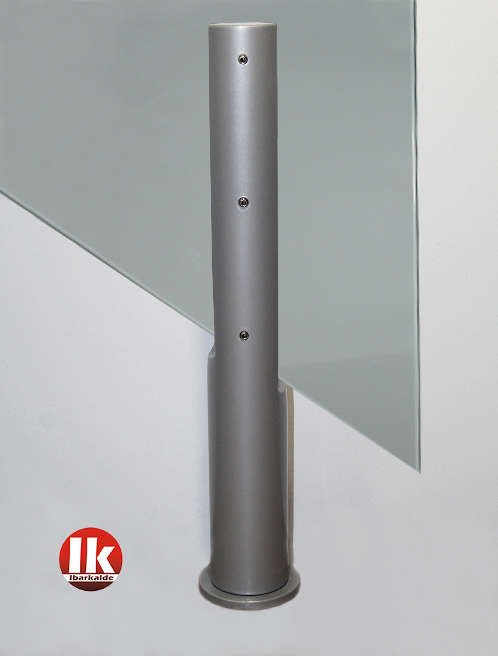 soporte ibarkalde para barandilla de vidrio color gris tramos inclinados glass support