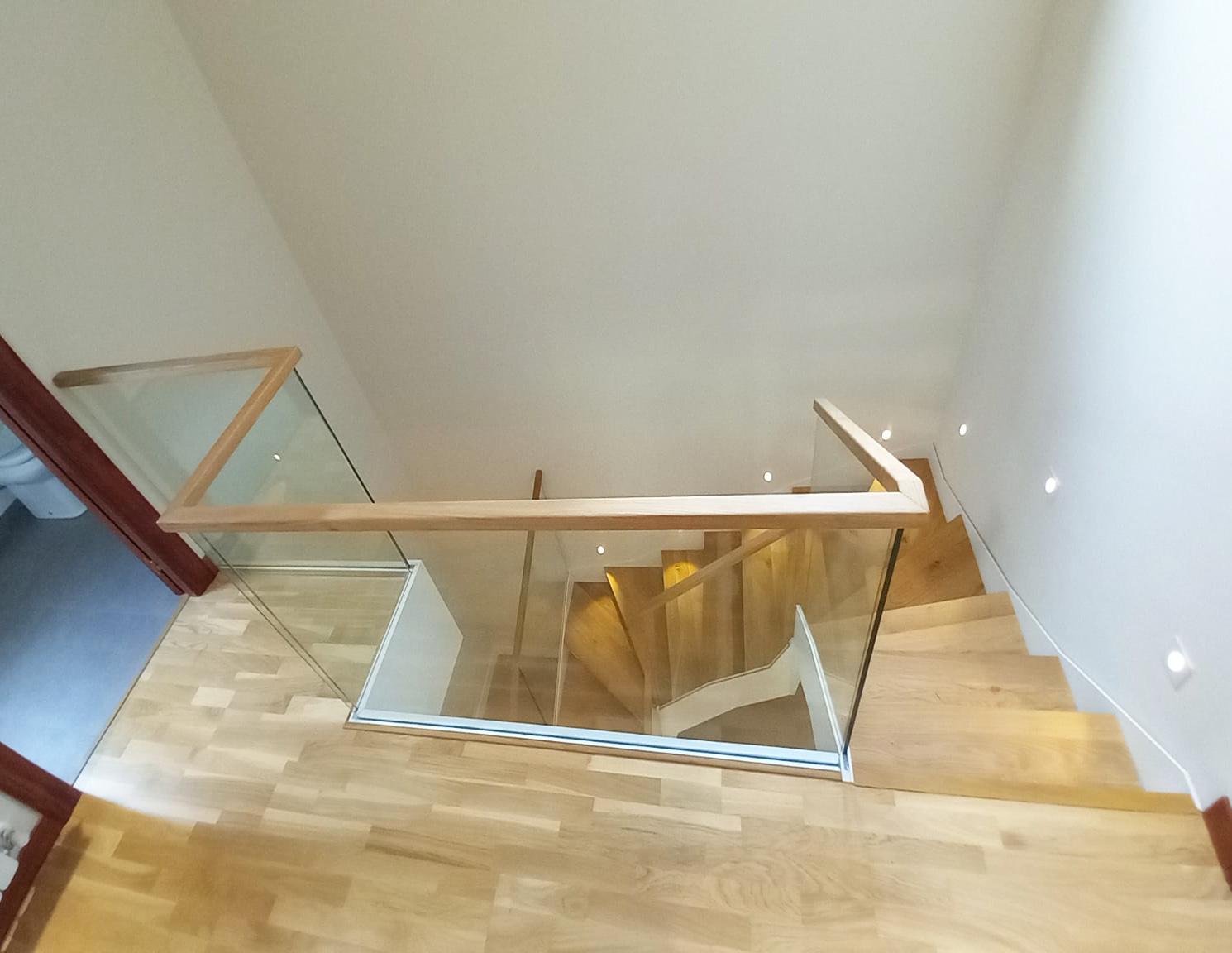 barandilla_de_vidrio_para_escalera_en_vitoria_gasteiz_burgos.jpg