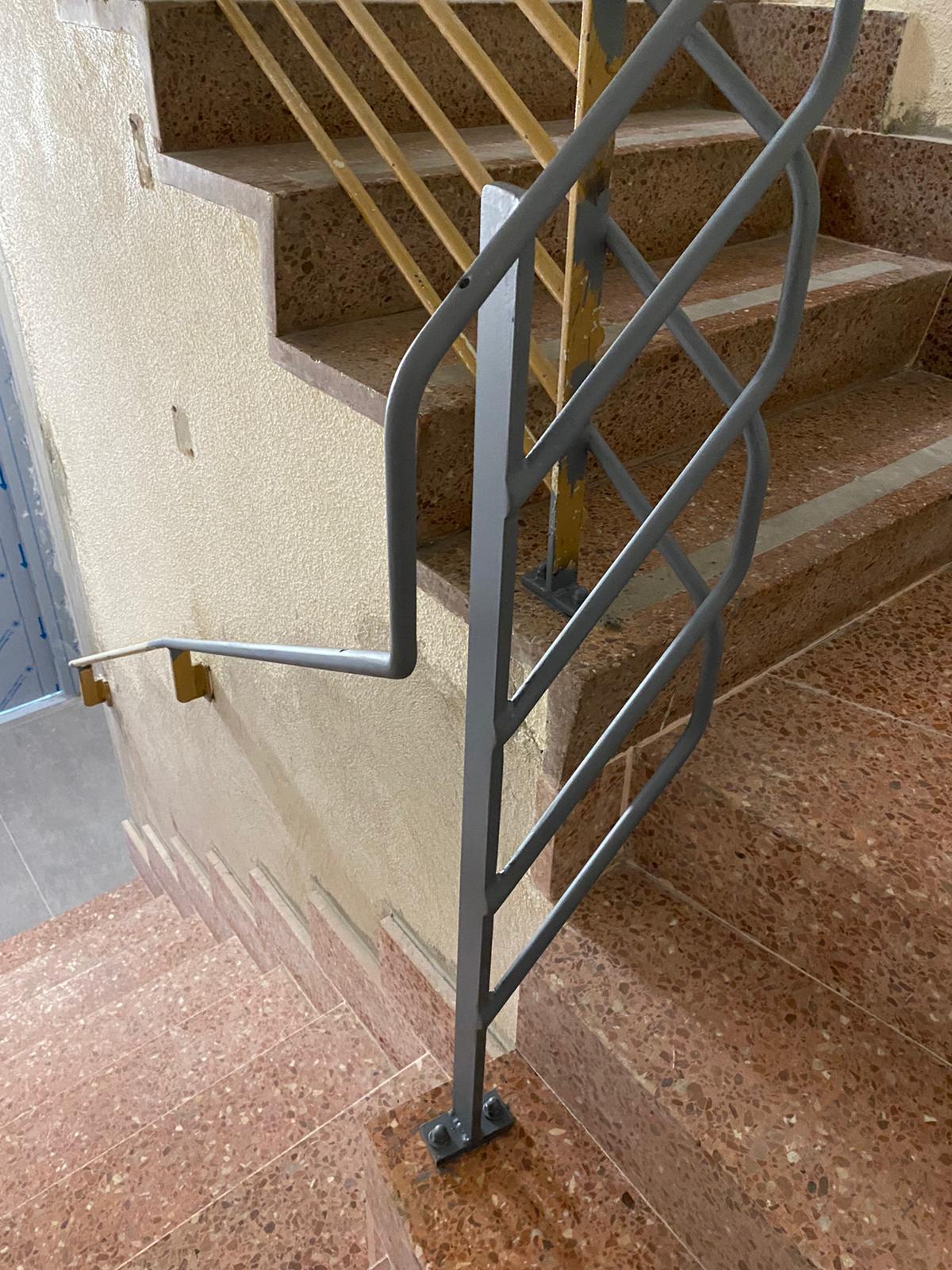 barandillas_baratas_de_acero_al_carbono_en_san_sebastian_donostia.jpg