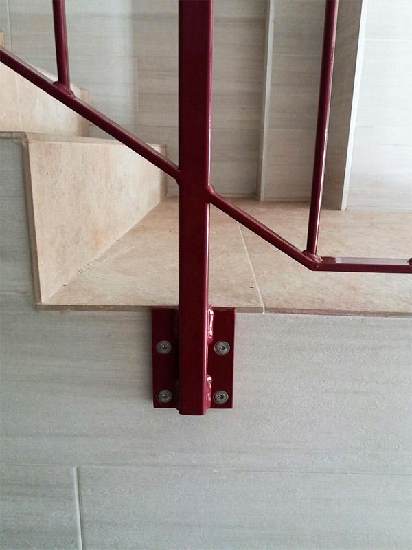 barandillas_de_aceor_galvanizado_en_san_sebastian_donostia.jpg