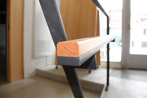 barandillas_de_madera_y_acero_herreros_especialistas.jpg