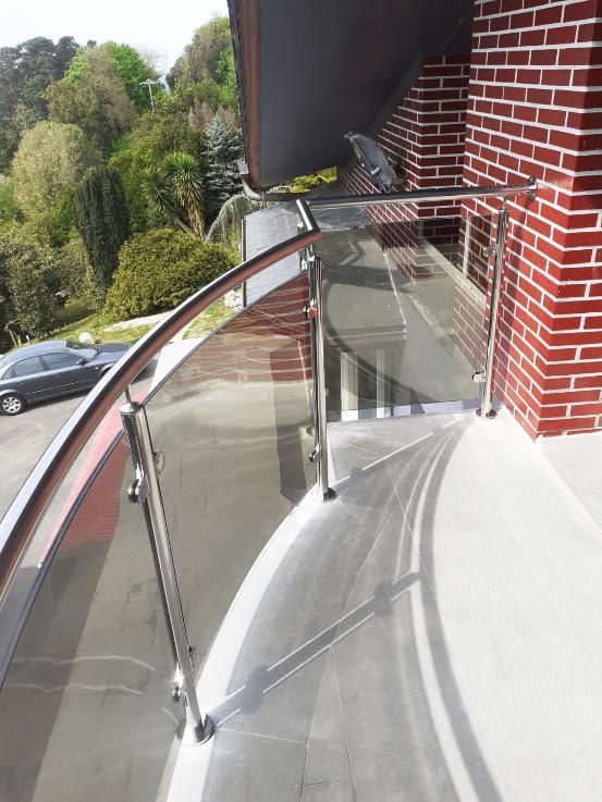 barandillas_de_vidrio_curvado_y_acero_inoxidable_cristaleria_en_gipuzkoa_san_sebastian_hernani.jpg