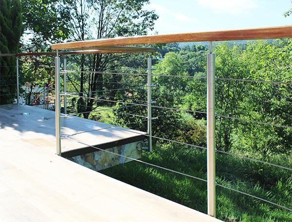 barandillas_para_exterior_con_pasamanos_de_madera_fotos.jpg