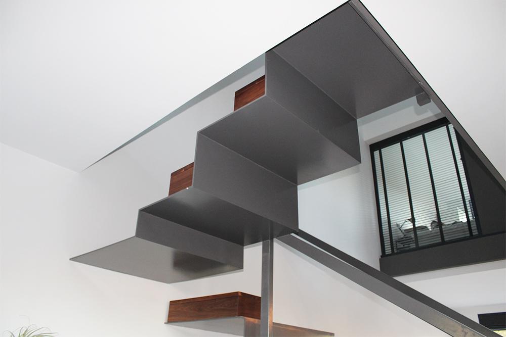chapa_plegada_de_escalera.jpg