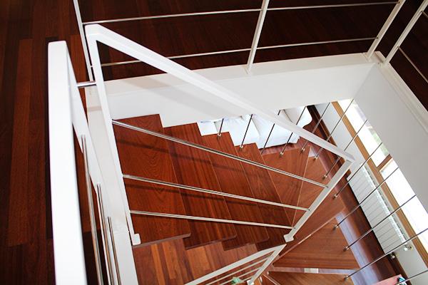 empresas_de_bilbao_especialistas_en_escaleras_metalicas_en_interiores.jpg