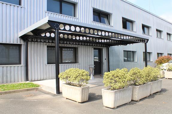 empresas_especialistas_en_la_fabricacion_de_marquesinas_de_aceor_y_vidrio_en_hernani_gipuzkoa.jpg