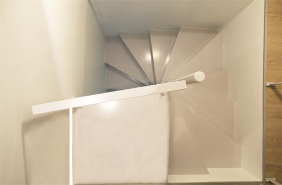 empresas_fabricantes_de_escaleras_de_chapa_plegada_o_continua_en_euskadi_gipuzkoa_espana.jpg