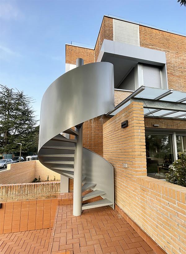 escalera_de_caracol_exterior_en_hondarribia_txingudi.jpg