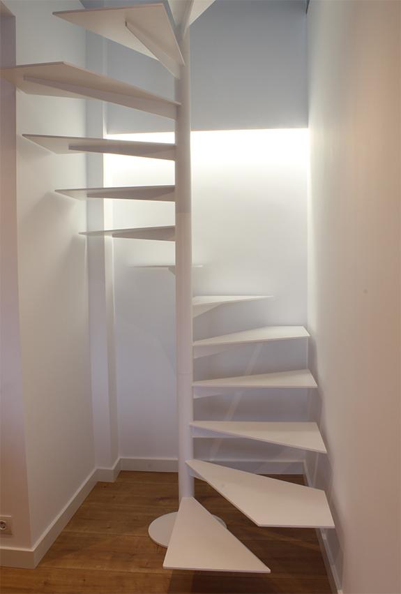 escalera_modelo_salaberria_en_donostia_san_sebastian_esoacio_reducido.jpg