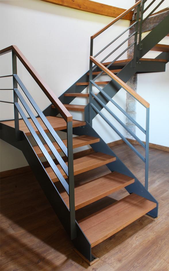 escaleras_a_media_en_navarra_pamplona_bera_bera.jpg