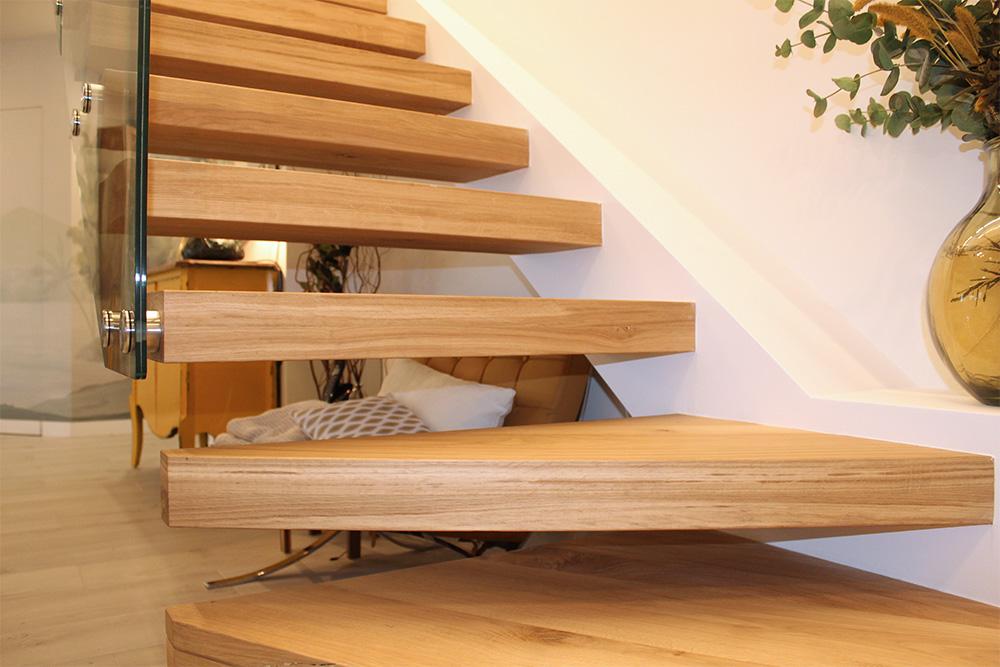 escaleras_cantilever_a_medida_en_zarautz_gipuzkoa_euskadi.jpg