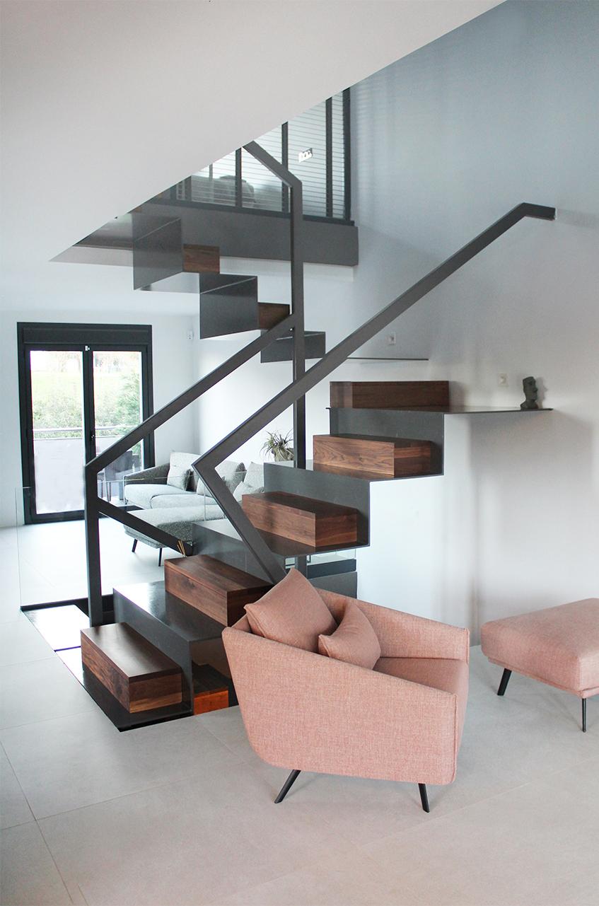 escaleras_de_chapa_plegada_en_irun_gipuzkoa_euskadi.jpg