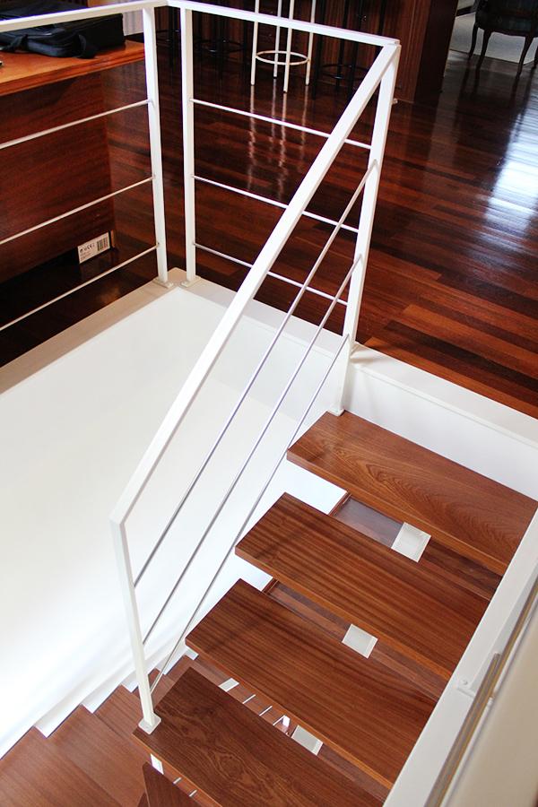 escaleras_de_interiores_a_medida_en_bilbao_bizkaia_berango.jpg
