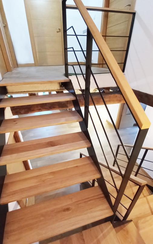 escaleras_de_madera_y_acero_en_orbaizeta_navarra.jpg