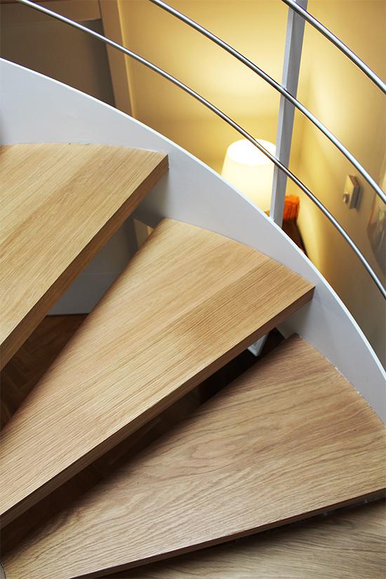 escaleras_de_madera_y_metal_en_eibar_elgeta_gipuzkoa.jpg