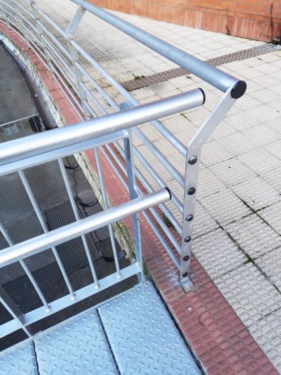 escaleras_en_acero_galvanizado_en_orio.jpg