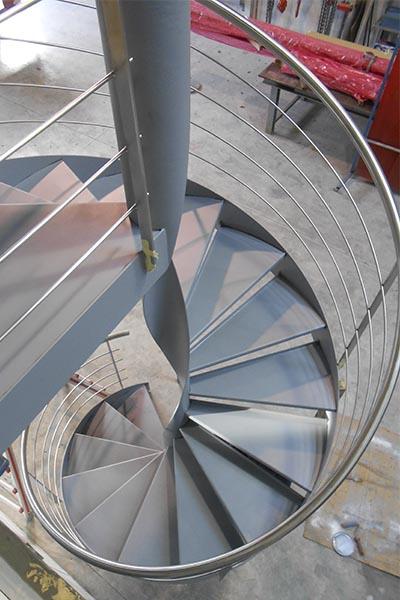 fabricantes de escaleras helicoidales en san sebastian donostia