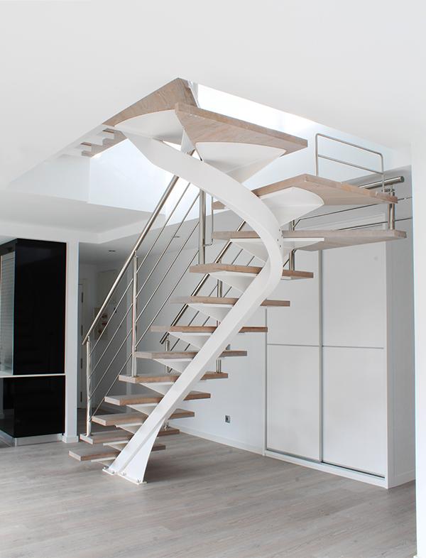 escaleras_en_miranda_de_ebro_burgos_escaleras_metalicas_de_diseo_con_madera.jpg
