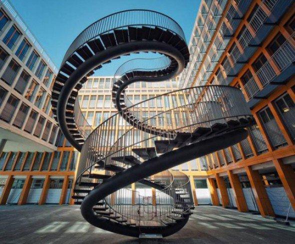 Las escaleras mas extrañas del mundo de munich