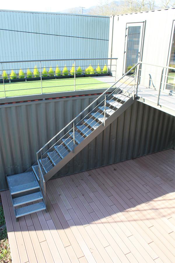 escaleras_metalicas_de_ibarkalde_para_empresas_industriales_y_usos_exteriores.jpg