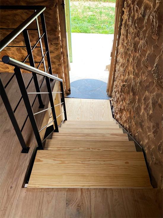 escaleras_para_caserios_bordas_estilo_rustico.jpg