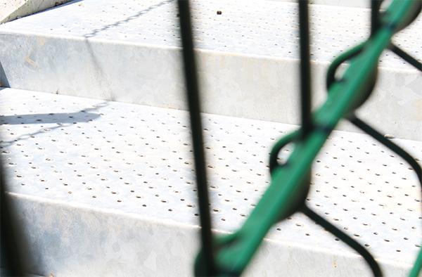 solucion para las escaleras de emergencia del nuevo ascensor inclinado de morlans en san sebastian