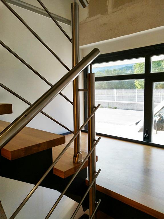 espcialistas_en_escaleras_de_pamplona_navarra.jpg