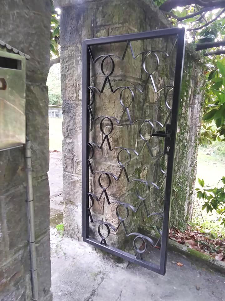 fabricacion_de_puertas_metalicas_en_san_sebastian_donostia.jpg
