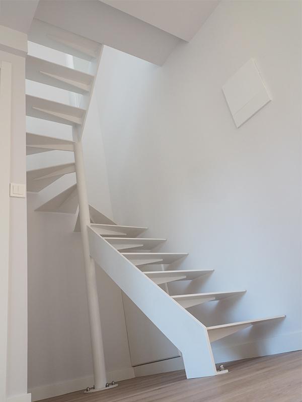 fabricantes_de_escalera_metalicas_de_diseo_para_espacio_reducido.jpg