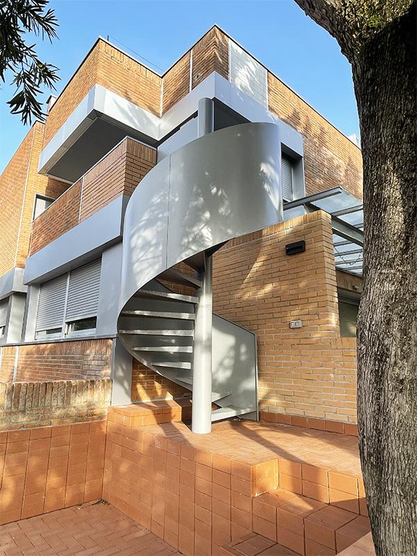 fabricantes_de_escaleras_de_caracol_en_hondarribia_irun_gipuzkoa_hendaya.jpg