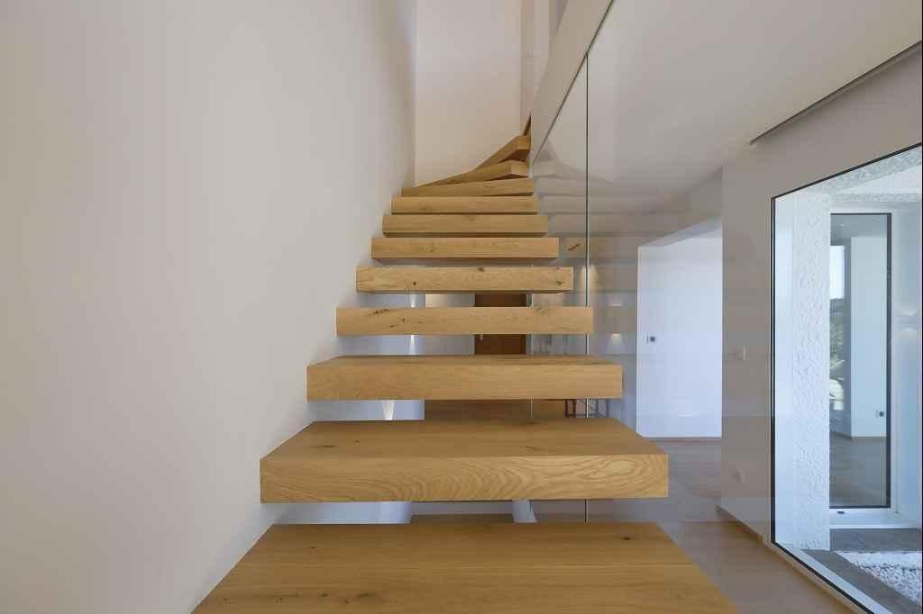 fabrication_et_instalation_du_escalier_a_arcangues_france.jpg
