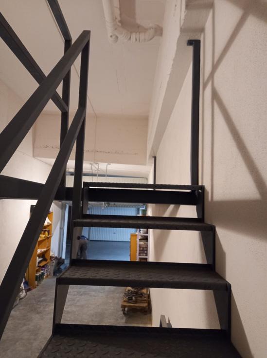 fotografias_de_entreplantas_metalicas_en_laudio_araba_euskadi.jpg
