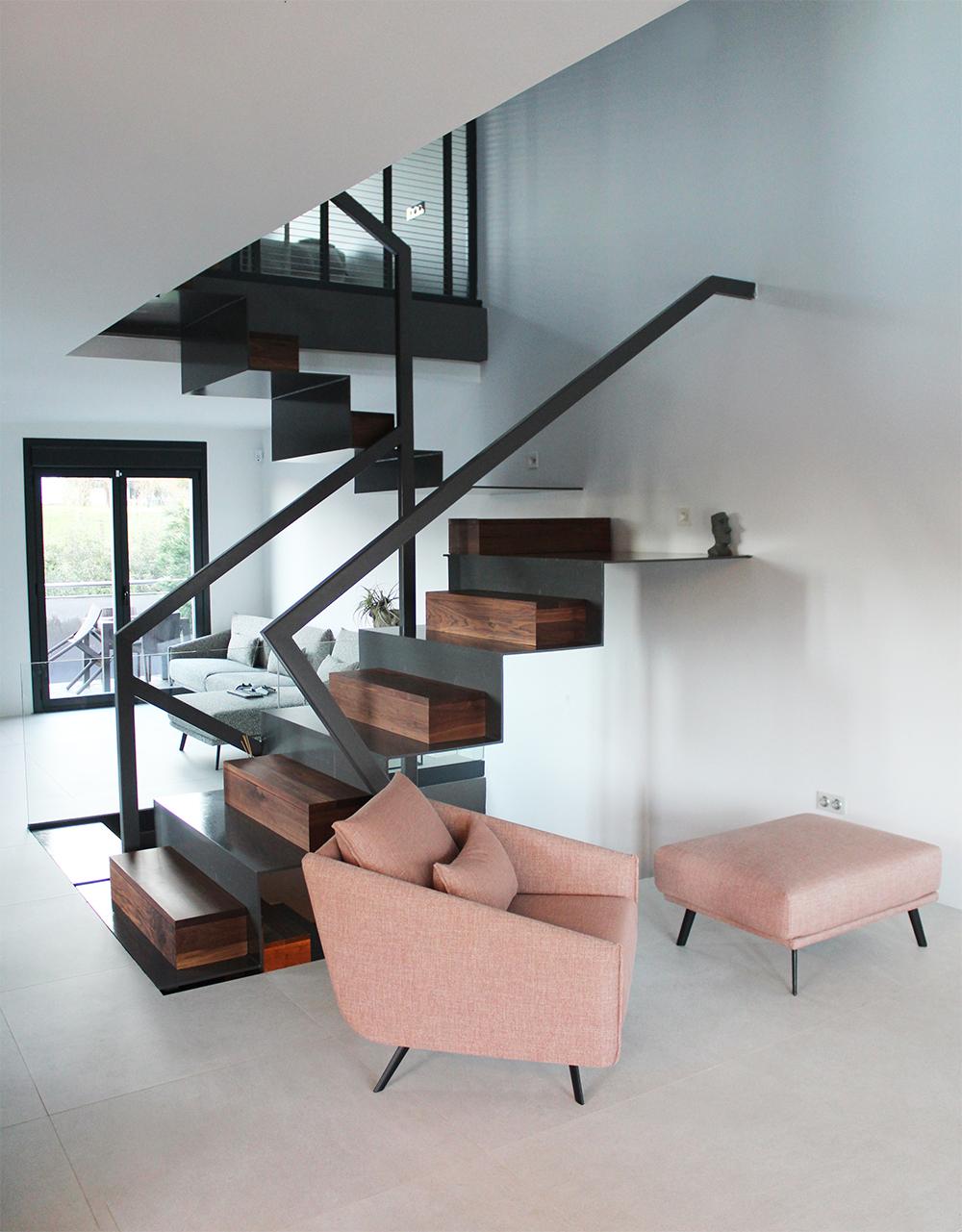 fotos_de_escalera_de_chapa_continua_irun.jpg