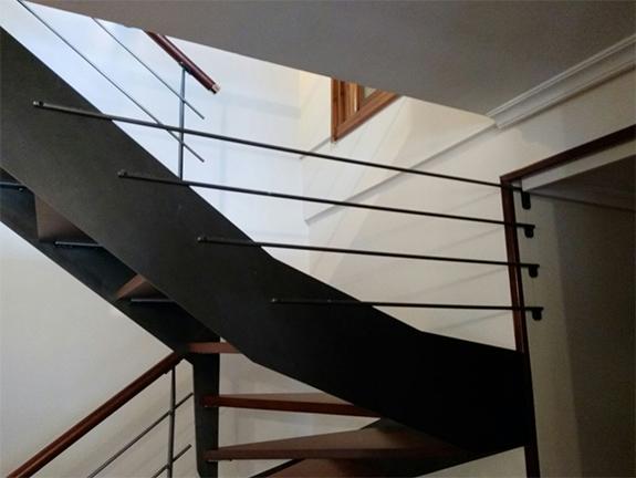 gernika_especialistas_en_escaleras_metlicas.jpg