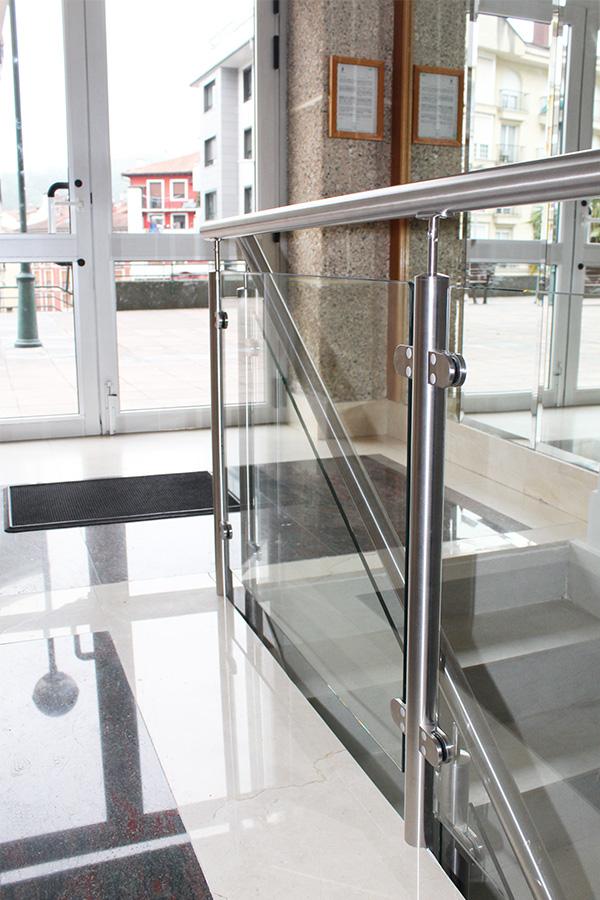 herrerias_en_gipuzkoa_ordizia_beasain_instaladoras_de_barandillas_de_acero_inoxidable_y_vidrio.jpg