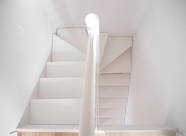 instaladores_de_escaleras_metalicas_en_donostia_gipuzkoa.jpg