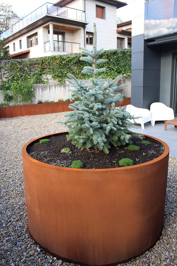 jardineras_a_medida_para_exteriores_efecto_oxidado.jpg