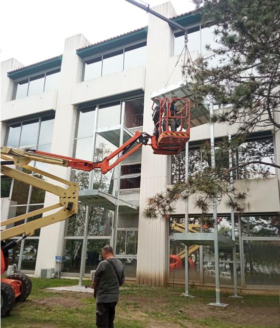 medios_elevadores_para_escaleras_metalicas_de_emergencia_en_biarritz.jpg