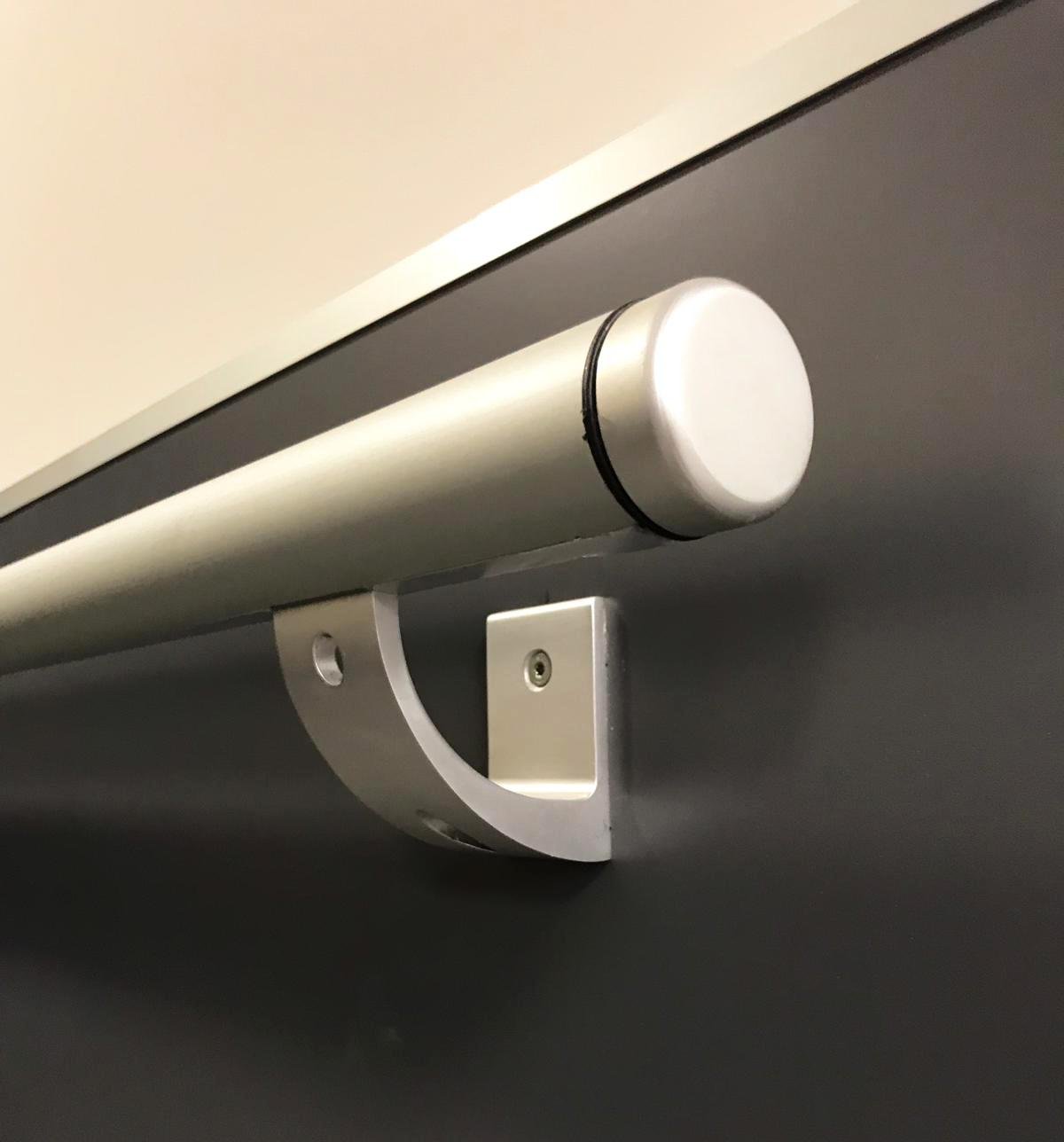 pasamanos_de_aluminio_en_eibar_gipuzkoa_ibarkalde.jpg