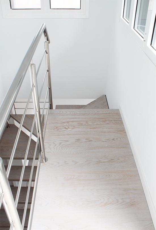 plataforma_descansillo_en_escalera_interior_para_duplex.jpg