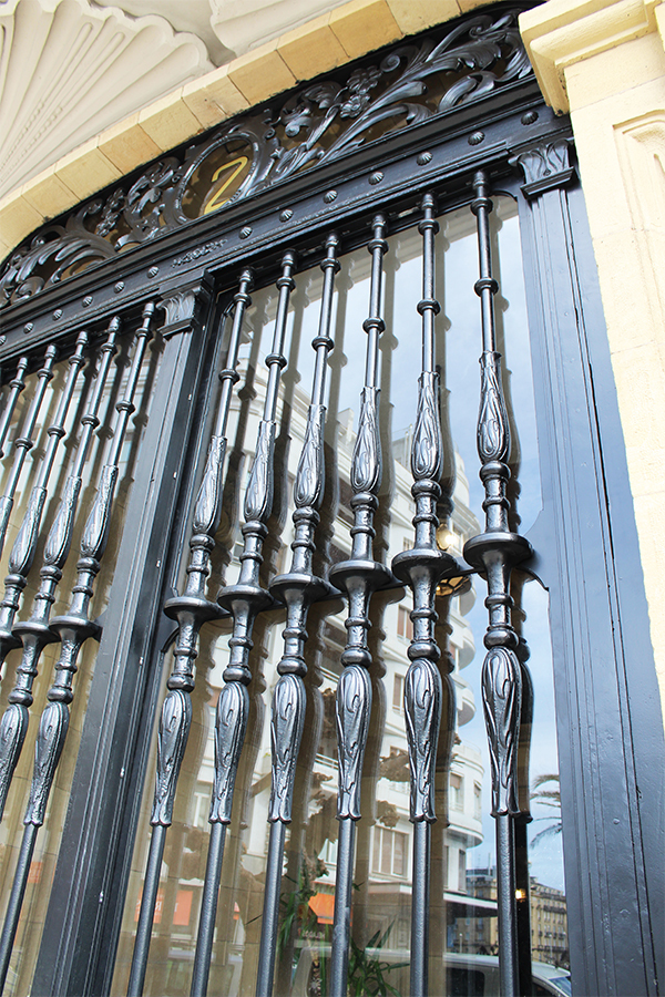 Empresas de restauración de puertas antiguas en Donostia-San Sebastián
