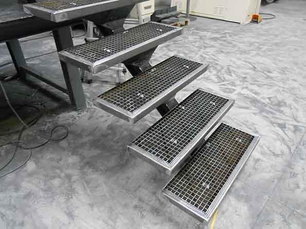 tramex_en_gipuzkoa-escaleras_de_tramex-diseno_de_escaleras.jpg