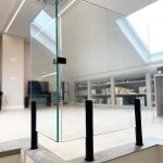 Si buscas un herraje para colocación de barandilla de cristal que sea alto la solucion de Ibarkalde es la mejor en calidad y precio. pide presupuesto